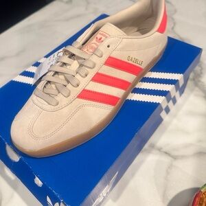 Adidas Gazelle Sneakers in Beige and Bright pink